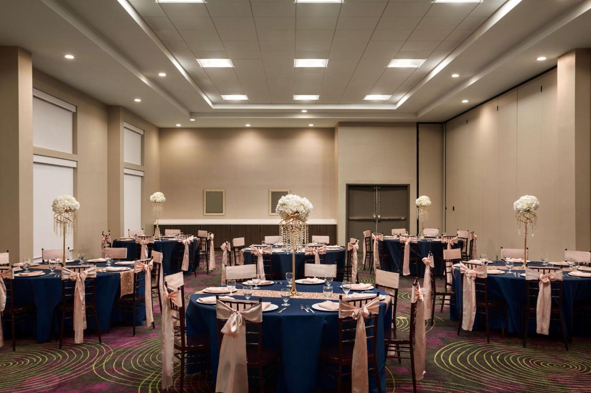 Hilton Garden Inn Houston-Baytown Bagian luar foto