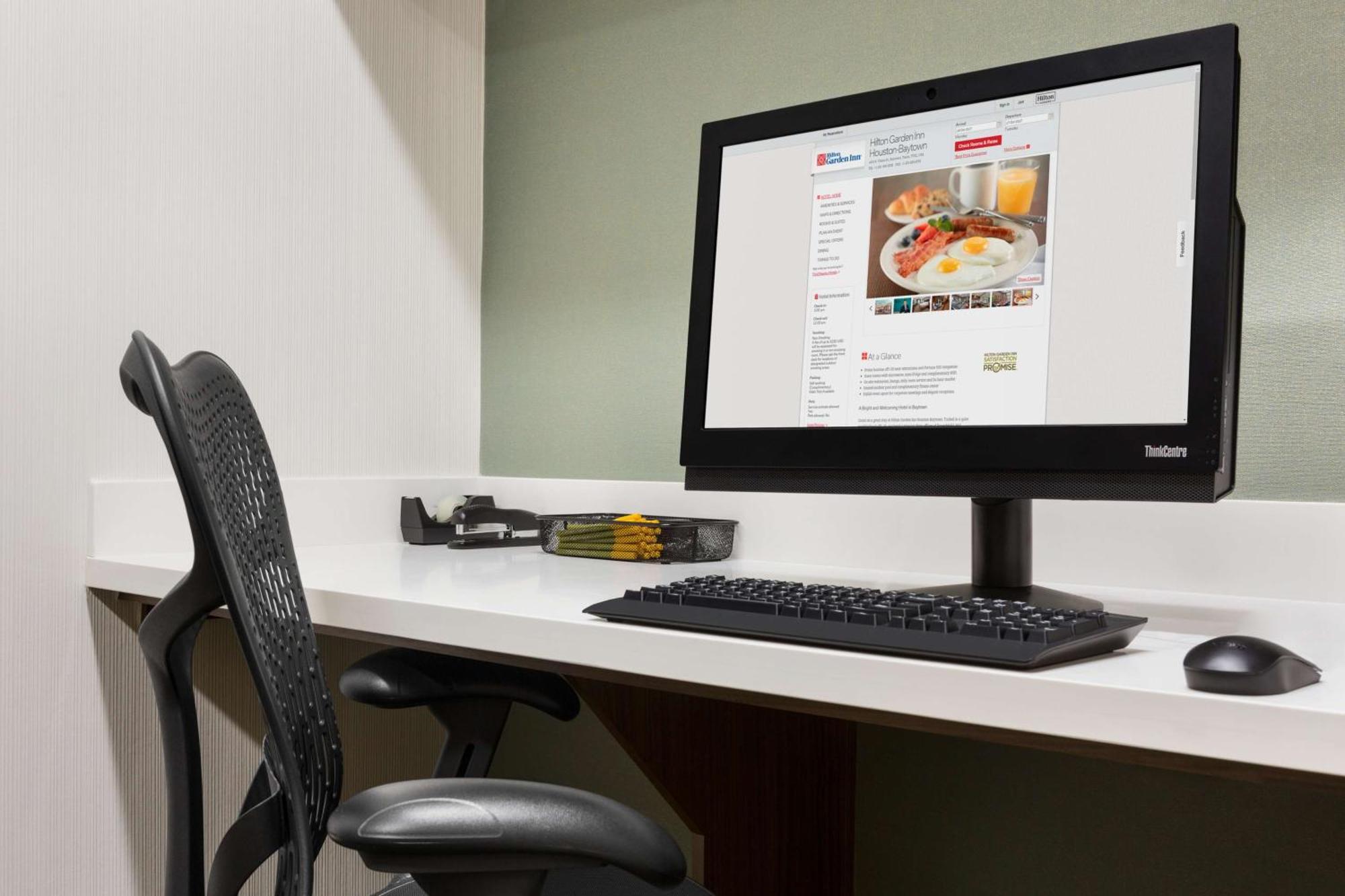 Hilton Garden Inn Houston-Baytown Bagian luar foto