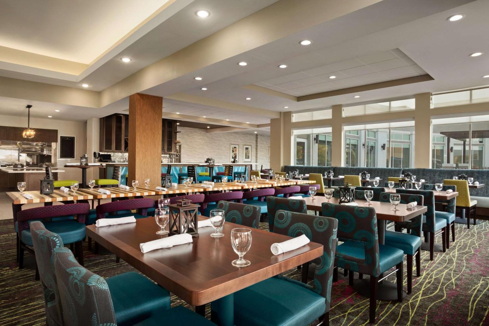 Hilton Garden Inn Houston-Baytown Bagian luar foto